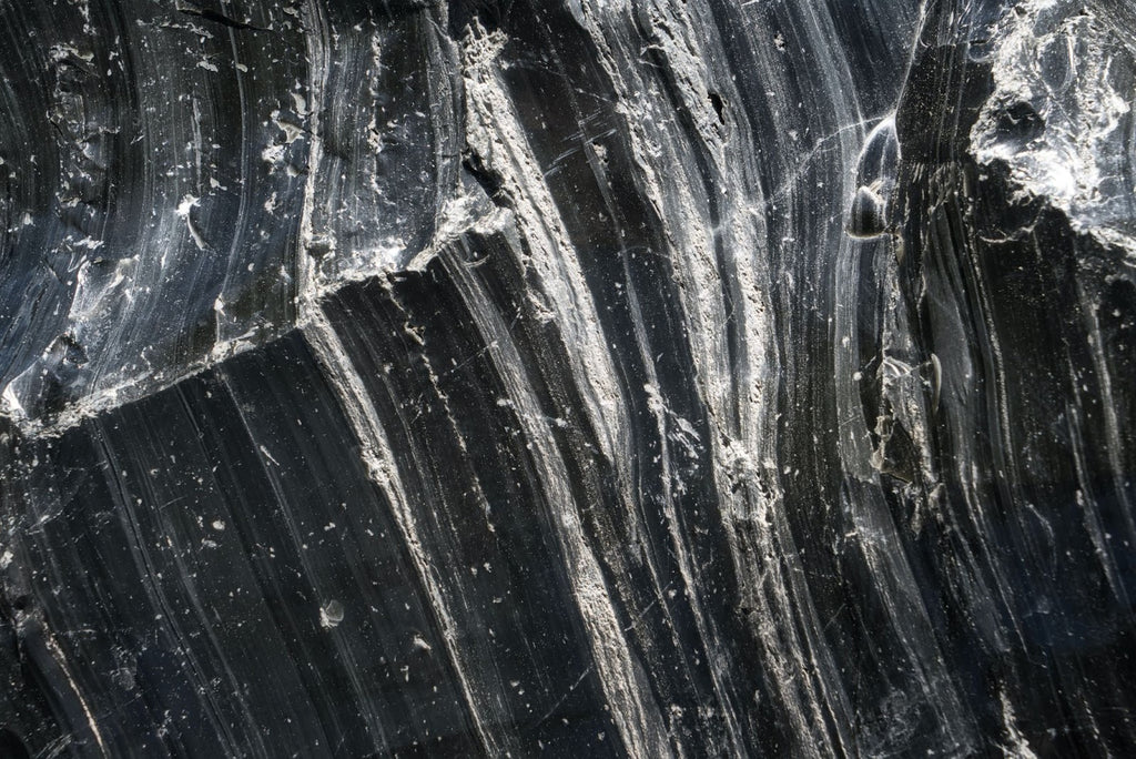 3 Black Obsidian Healing Properties